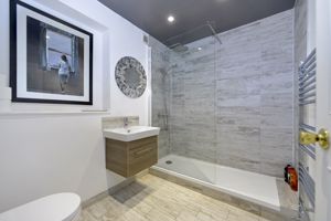 Photo 16- click for photo gallery